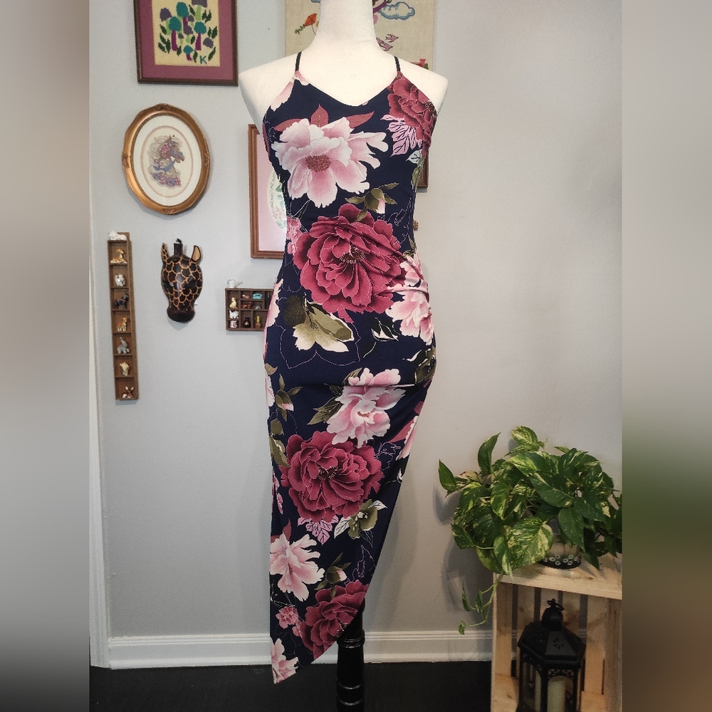 Elegant Floral Maxi Dress in Navy and Pink